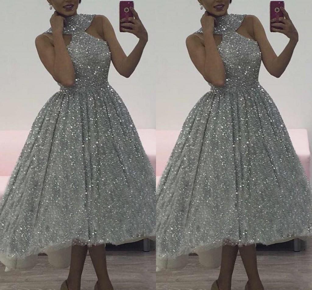 2018 Charming Silver Sequins Prom Dresses Halter Sleeveless Soft Fitting Hi-Low Cocktail Party Dresses Evening Party Gowns
