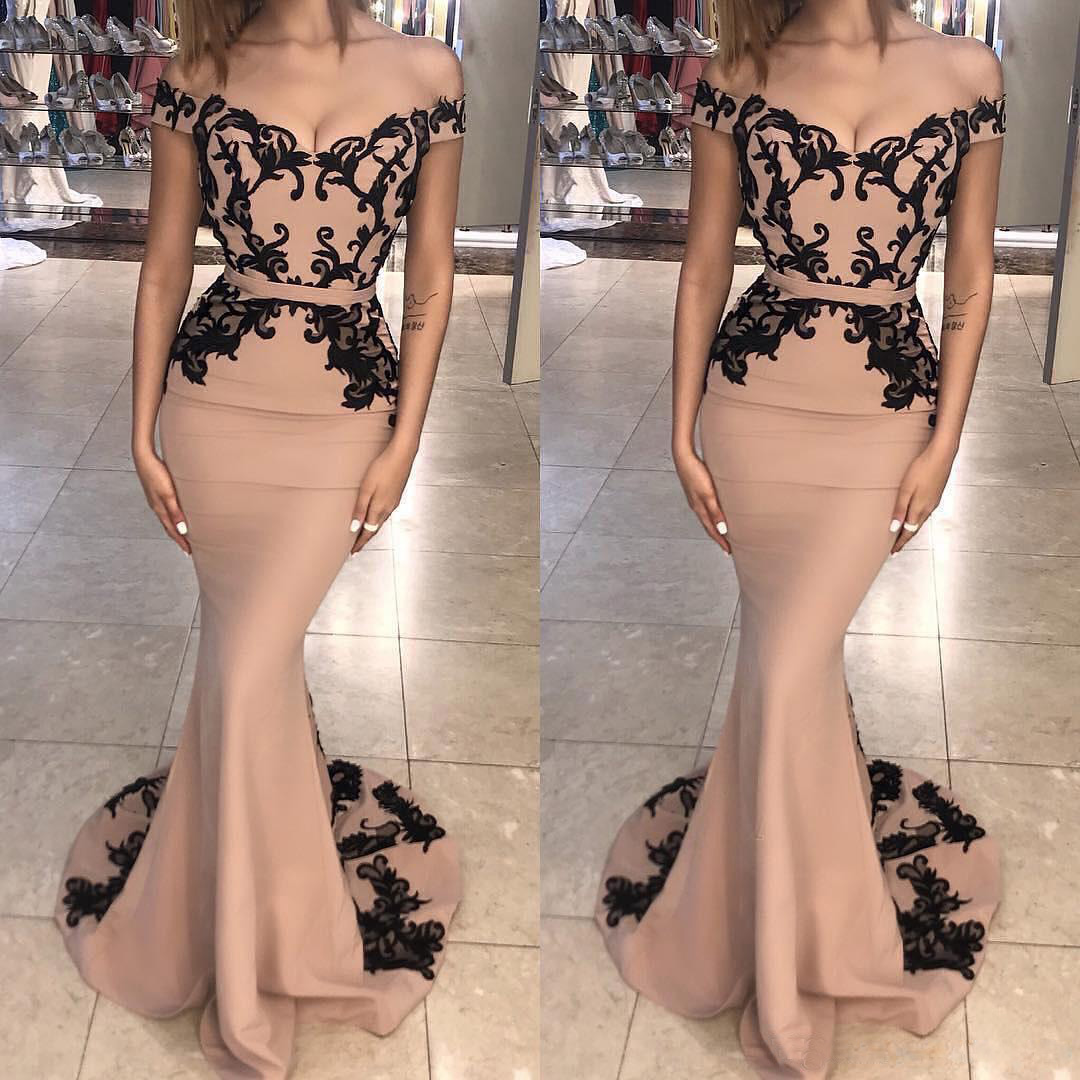 2020 Champagne Mermaid Evening Dresses Long With Black Lace Applique Sexy Prom Gowns Sweep Train Custom Made Formal Party Gowns Engagement, Light purple
2020 Champagne Mermaid Evening Dresses Long With Black Lace Applique Sexy Prom Gowns Sweep Train Custom Made Formal Party Gowns Engagement, Light purple