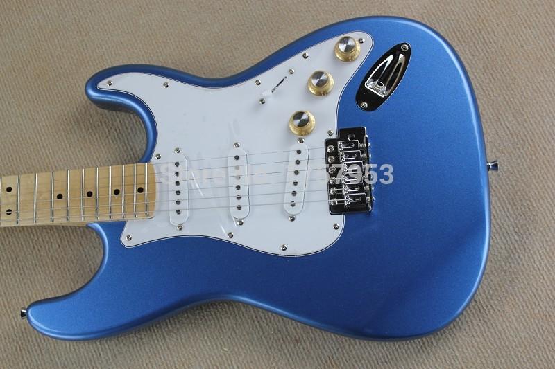 custom guitar factory 2015 New!!! Real photo Custom F ST blue Electric guitar maple fingerboard ST model
custom guitar factory 2015 New!!! Real photo Custom F ST blue Electric guitar maple fingerboard ST model