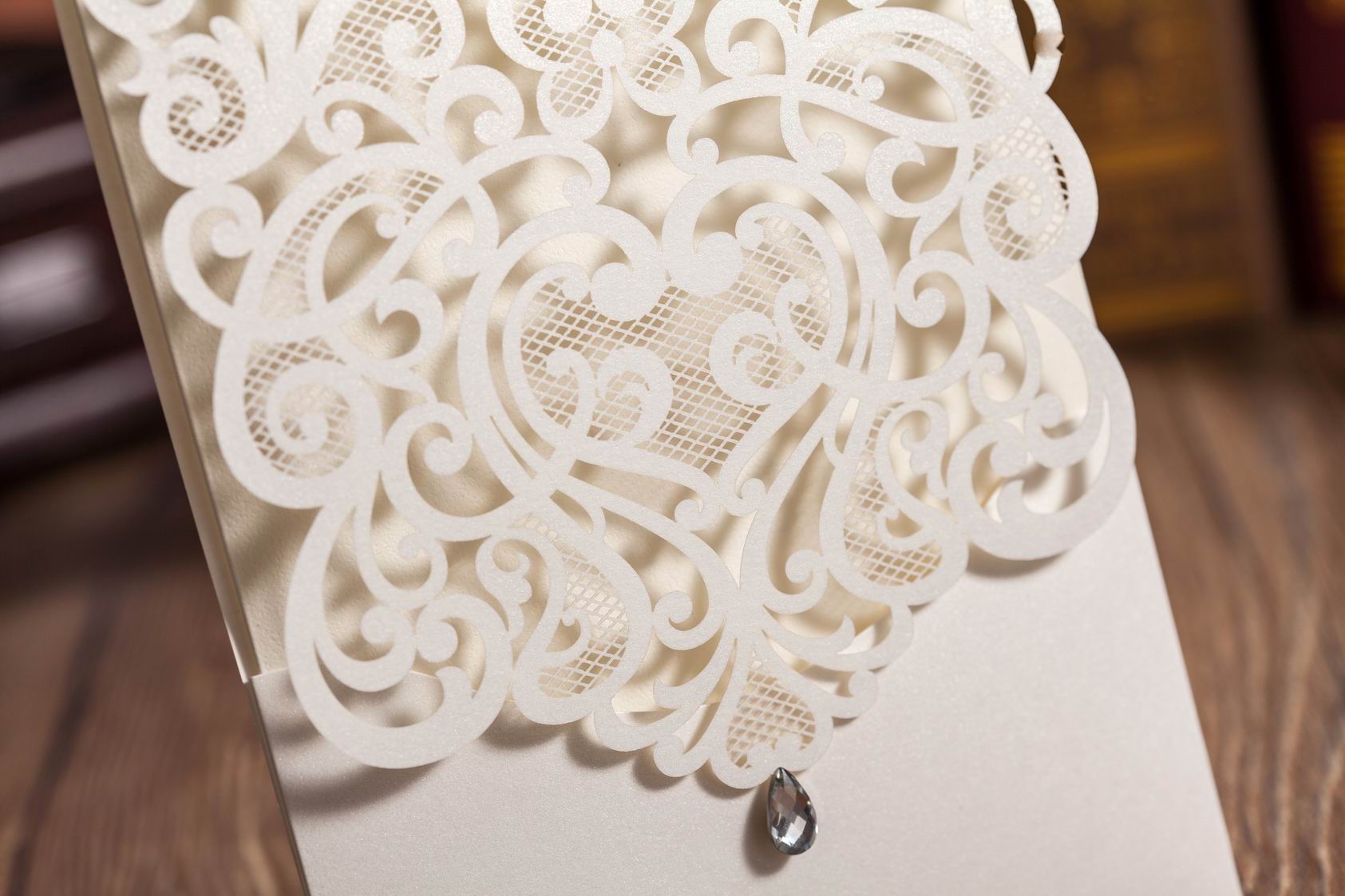 2021 Laser cut wedding invitations cards Personalized Hollow Wedding Invitations Cards Wedding Supplies Free Customized Printing Hot
