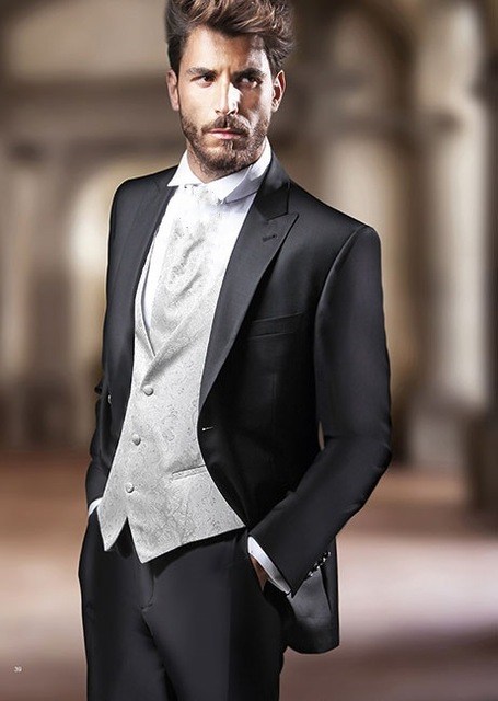 High Quality One Button Black Groom Tuxedos Peak Lapel Groomsmen Best Man Suits Mens Wedding Suits (Jacket+Pants+Vest+Tie) NO:999