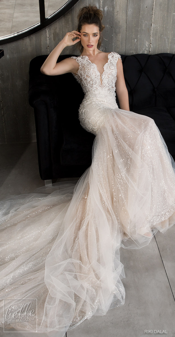 Riki Dalal Mermaid Wedding Dresses Deep V Neck Lace Appliqued Beaded Sequined Sexy Beach Wedding Gowns Sweep Train Plus Size Bridal Dress