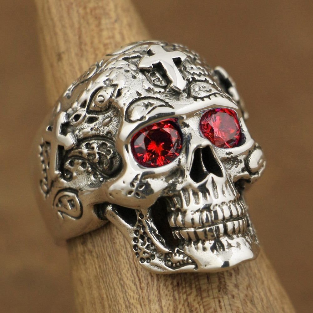 LINSION 925 Sterling Silver High Detail Skull Cross Red CZ Eyes Mens Biker Ring TA58 US Size 7 to 15
LINSION 925 Sterling Silver High Detail Skull Cross Red CZ Eyes Mens Biker Ring TA58 US Size 7 to 15