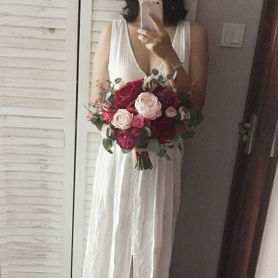 Pink Rose Bridal Bouquets Holding Brooch Flowers 2019 Red Rose Berry Cheap Country Wedding Decoration Artificial Silk Bridesmaid Flowers