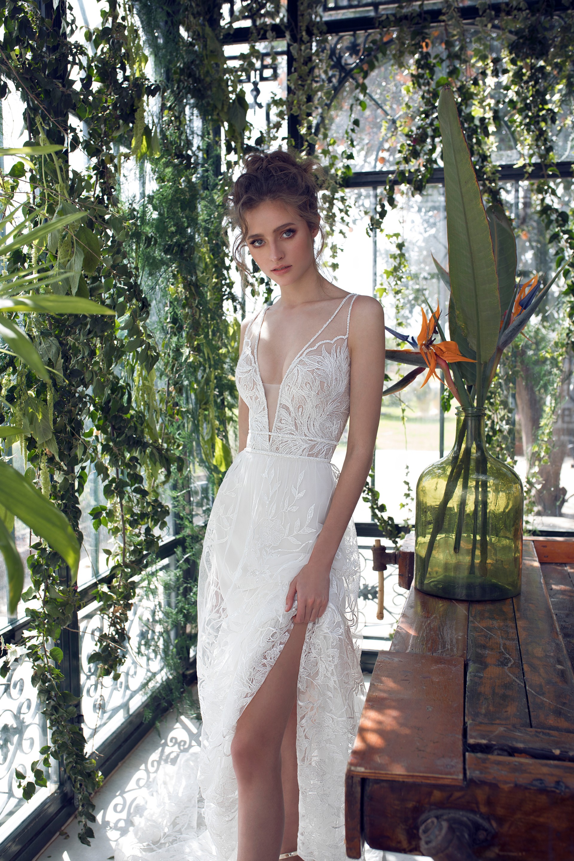 Limor Rosen Mermaid Wedding Dresses V Neck Sweep Train Backless Lace Appliqued Sequined Beach Bridal Dress Beading Custom Made Wedding Gowns