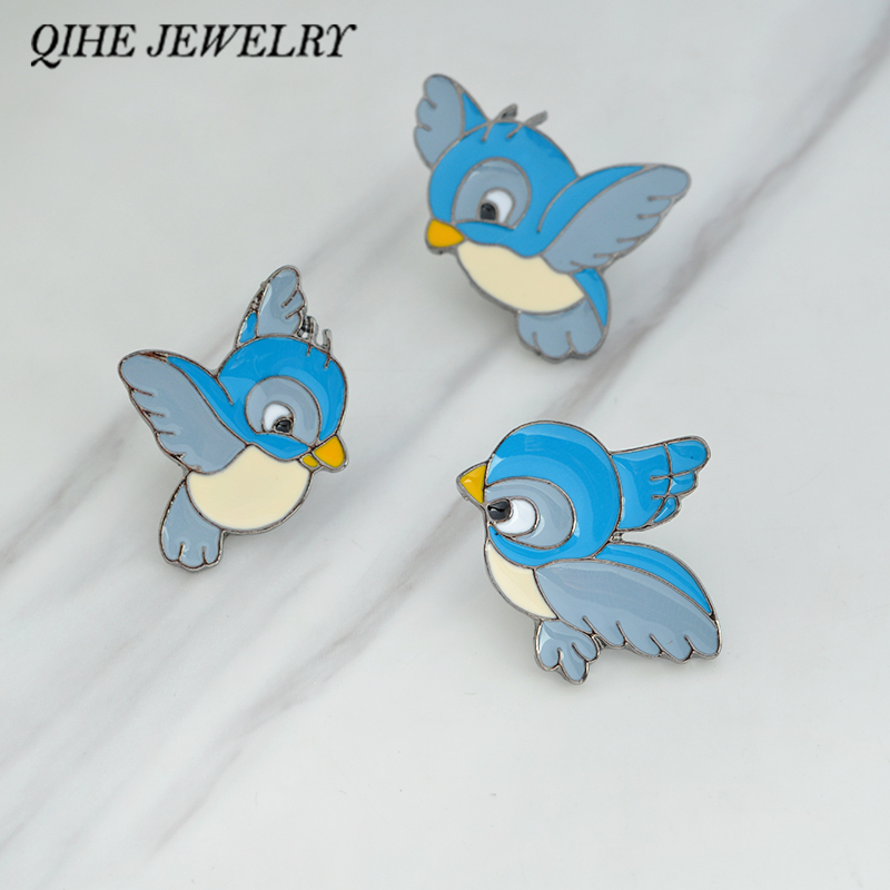 QIHE Brooches Cartoon hard enamel blue birds pins Denim jacket badge collar hat bag decorative jewelry
QIHE Brooches Cartoon hard enamel blue birds pins Denim jacket badge collar hat bag decorative jewelry