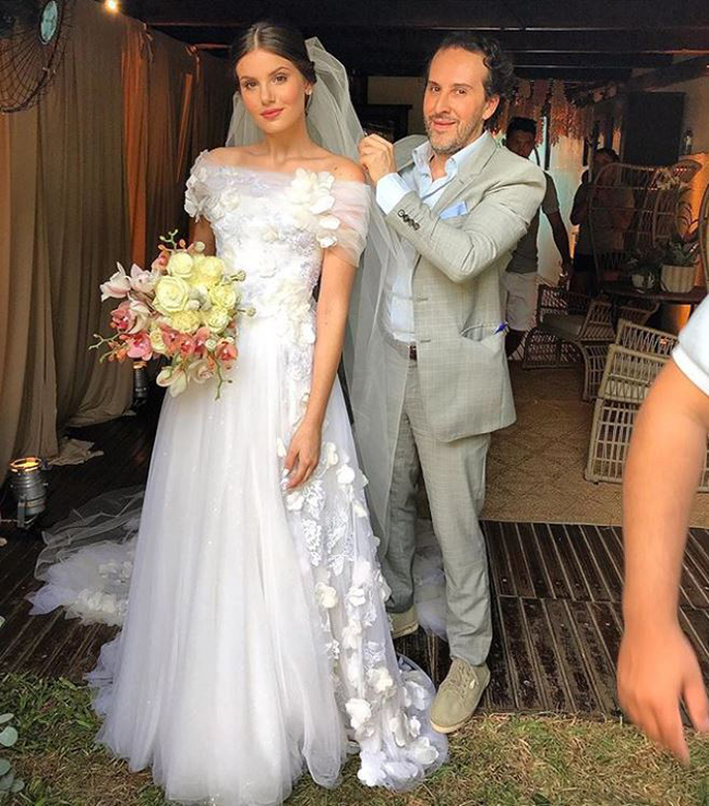 Camila Queiroz 3D Floral Appliques A Line Wedding Dresses Bridal Gowns 2022 Spring Romantic Bateau Neck Flowers Lace Long Ivory White Tulle Bride Dres