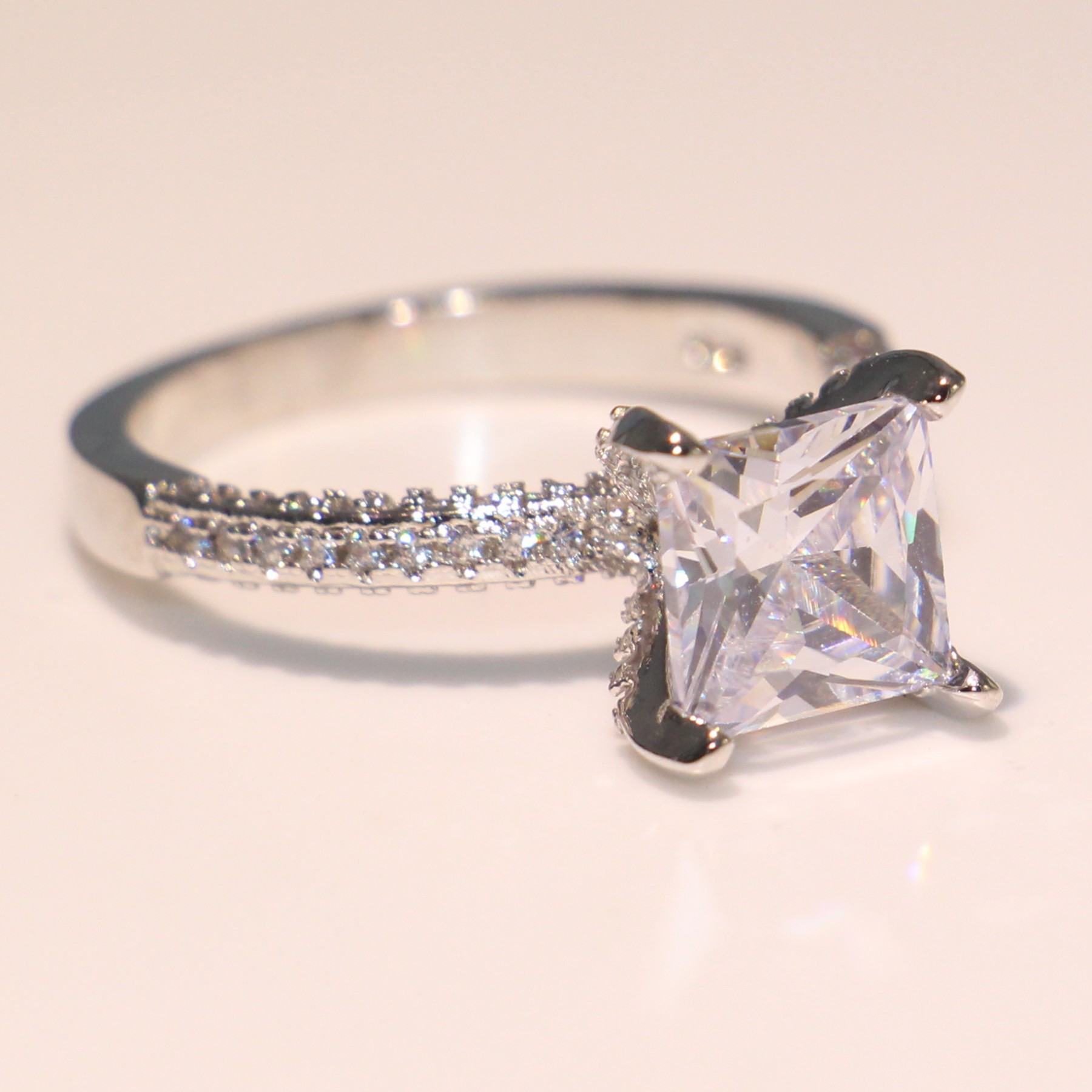 Classical Luxury Jewelry 925 Sterling Silver Princess Cut White Topaz Pave CZ Eternity Infinity Women Wedding Band Ring For Lovers' Gift