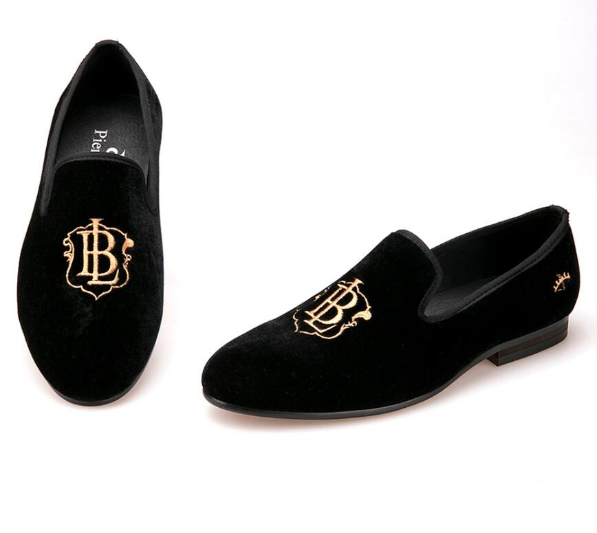 New style fashion men loafers gold embroidery handmade men velvet shoes party and wedding men's flat