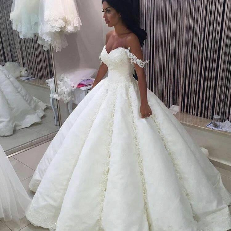 New African Ball Gown Wedding Dresses Off Shoulder Sweetheart Full Lace Appliques Beaded Open Back Puffy Plus Size Formal Bridal Gowns