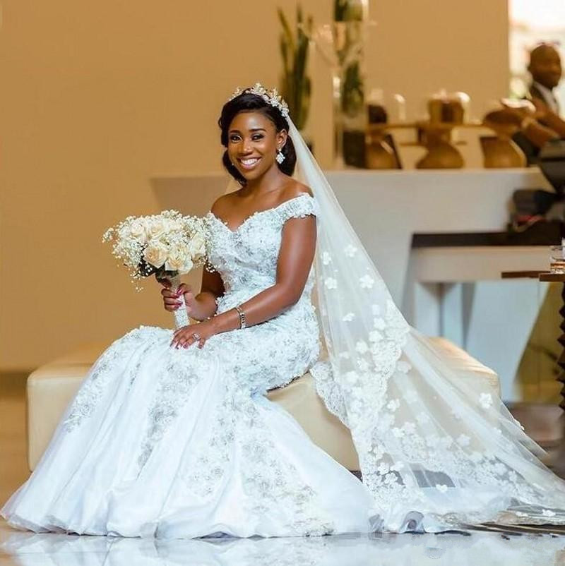 Saudi Africa Plus Size Wedding Dresses Off The Shoulder Appliques Beaded Mermaid Wedding Dress Sweep Train Lace Up Back Bridal Gowns