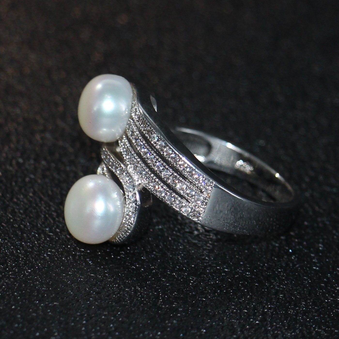 2018 New Arrival Top Selling Luxury Jewelry 925 Sterling Silver Two Pearl Pave CZ Diamond Party Office Women Band Ring For Lovers' Gift