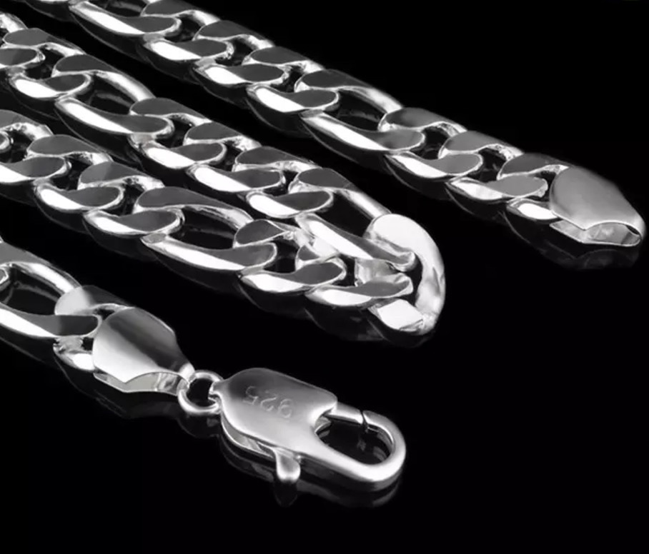 12MM 20inches 925 Sterling Mens Silver Plated Figaro Snake Chain Link Necklace Jewelry For Men S Chains Necklaces Top Quality Wholesale
12MM 20inches 925 Sterling Mens Silver Plated Figaro Snake Chain Link Necklace Jewelry For Men S Chains Necklaces Top Quality Wholesale