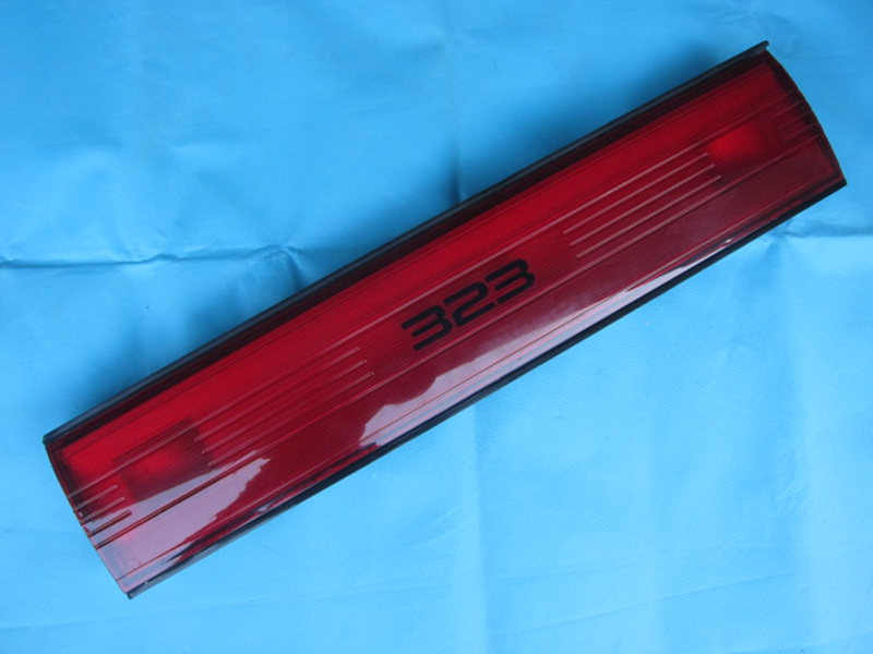 Tail lamp license rear middle center light finisher lens for Mazda 323 BG 1991 1992 216-2903N BB4E-50-850A
Tail lamp license rear middle center light finisher lens for Mazda 323 BG 1991 1992 216-2903N BB4E-50-850A