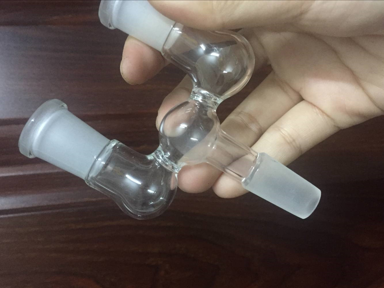 HOT Glass adapter for bongs 14mm and 18mm oil nail double bowl adapter for bong two size Wishbone Glass Splitter Frosted Adapter for options
HOT Glass adapter for bongs 14mm and 18mm oil nail double bowl adapter for bong two size Wishbone Glass Splitter Frosted Adapter for options