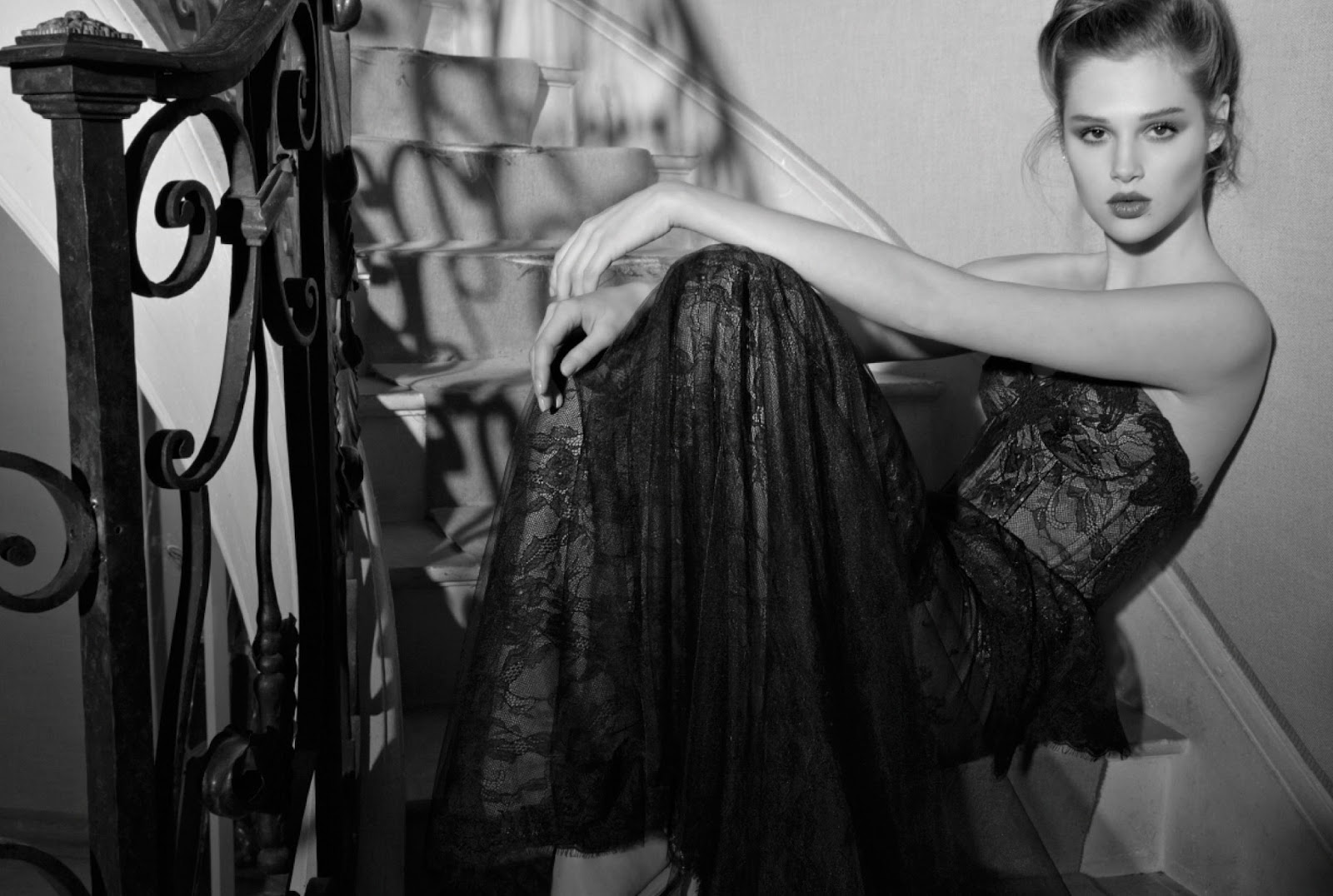 2019 Inbal Dror Black Gothic Wedding Dresses Sweetheart Lace Tiered Tulle Lace Applique Mermaid Wedding Gowns Sweep Train Boho Bridal Dress