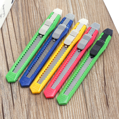 DHL Candy colors mini Utility Knife multifunction Art Cutter Students Paper Snap Off Retractable Razor Blade Knife Stationery Color Random
