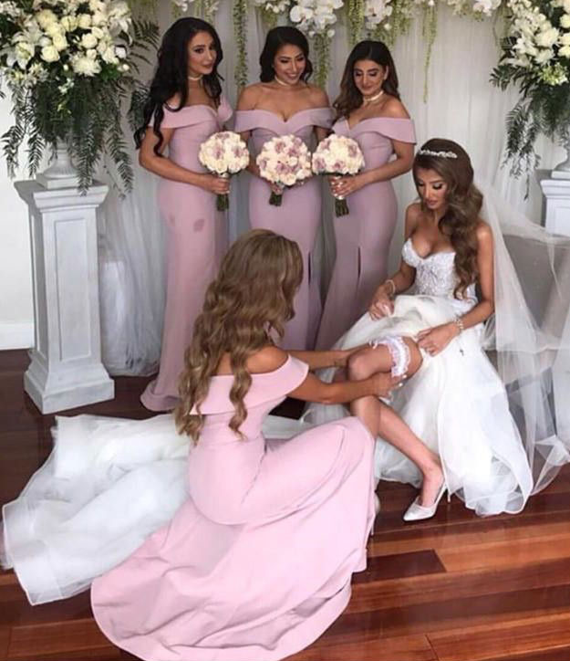 Hot Selling Off the Shoulder Long Bridesmaid Dresses for Wedding Party Under 100 Dress for Bridal, White
Hot Selling Off the Shoulder Long Bridesmaid Dresses for Wedding Party Under 100 Dress for Bridal, White