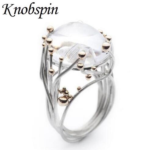 New Geometric Round Big Stone Rings Inlaid Moonstone Euramerican Unique Design Women Rings Fashion Women Party Jewelry bague
New Geometric Round Big Stone Rings Inlaid Moonstone Euramerican Unique Design Women Rings Fashion Women Party Jewelry bague
