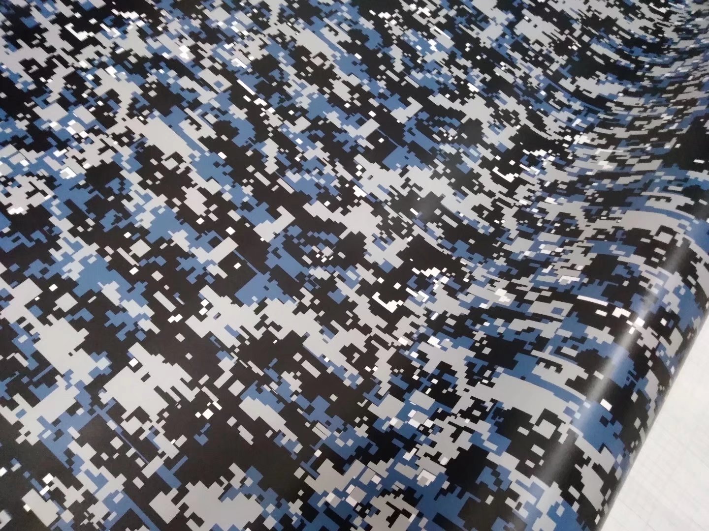 Impressive digital blue Small print Camo Vinyl For Car Wrap With air bubble Free Printed Camouflage Motor Car wrapping stickers 1.52x30m