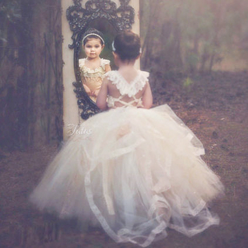 Vintage Lace Puffy Flower Girl Dresses For Weddings Ivory Tulle Champagne Bow Overskirts Floor Length First Communion Dress 2017, Blue
Vintage Lace Puffy Flower Girl Dresses For Weddings Ivory Tulle Champagne Bow Overskirts Floor Length First Communion Dress 2017, Blue