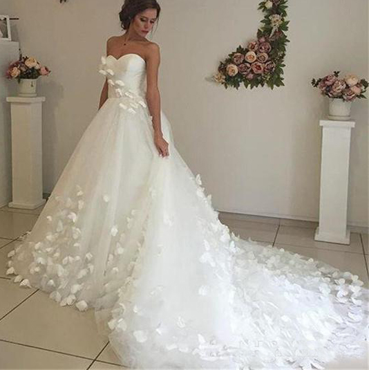 3D Floral Applique Wedding Dresses Vintage Chapel Train Sweetheart Neck Ivory Ruched Tulle Plus Size Bridal Gowns Custom Made, Same as image
3D Floral Applique Wedding Dresses Vintage Chapel Train Sweetheart Neck Ivory Ruched Tulle Plus Size Bridal Gowns Custom Made, Same as image