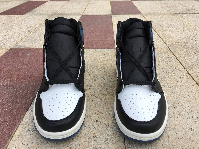 Blue Moon New 1 Men Basketball Shoes Sneakers Shattered Backboard sports designer trainers shoes With High Quality
Blue Moon New 1 Men Basketball Shoes Sneakers Shattered Backboard sports designer trainers shoes With High Quality