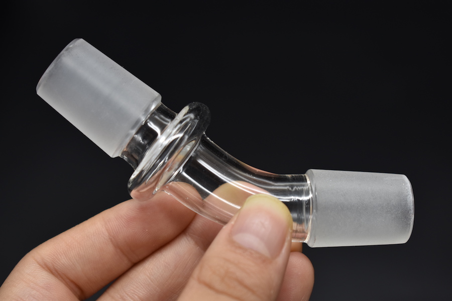 New Glass Adapter 45 Degree Bent Male to Male 14mm 18mm Converter Male Joint Glass Dome Adapter for Glass Bongs Water Pipe
New Glass Adapter 45 Degree Bent Male to Male 14mm 18mm Converter Male Joint Glass Dome Adapter for Glass Bongs Water Pipe