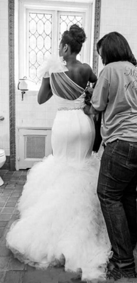 One Sexy Shoulder Plus Size Sheer Neck Tulle Beaded Mermaid Court Train Bridal Gowns African Customized Wedding Dresses