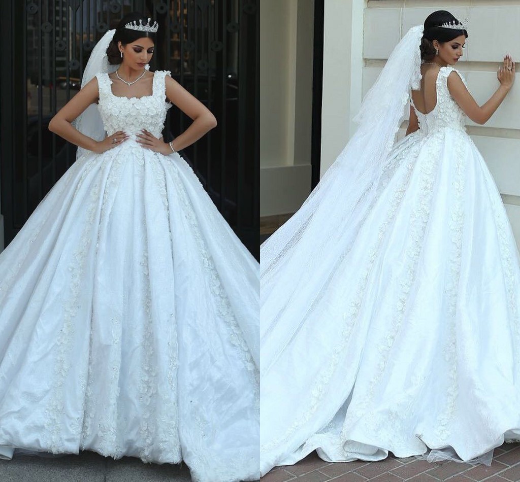 New Square Neckline Lace 3D Appliqued A Line Wedding Dresses 2018 Arabic Custom Made Zipper Back Sweep Train Bridal Gowns, Gold
New Square Neckline Lace 3D Appliqued A Line Wedding Dresses 2018 Arabic Custom Made Zipper Back Sweep Train Bridal Gowns, Gold