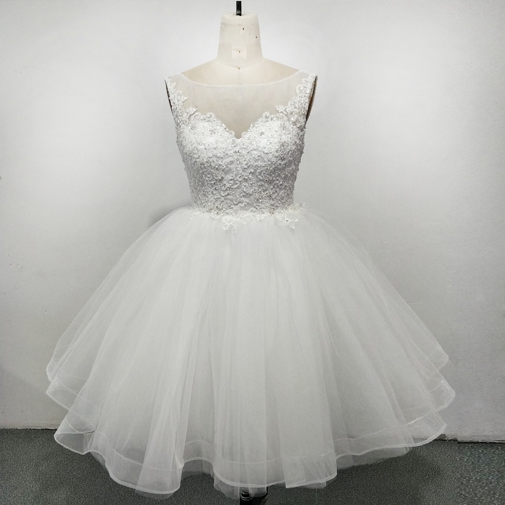 Short Wedding Dresses Ball gown Illusion Neck Princess Custom Length Knee Length Bride Gowns Casamento Robe De Mariee RLL036, White
Short Wedding Dresses Ball gown Illusion Neck Princess Custom Length Knee Length Bride Gowns Casamento Robe De Mariee RLL036, White