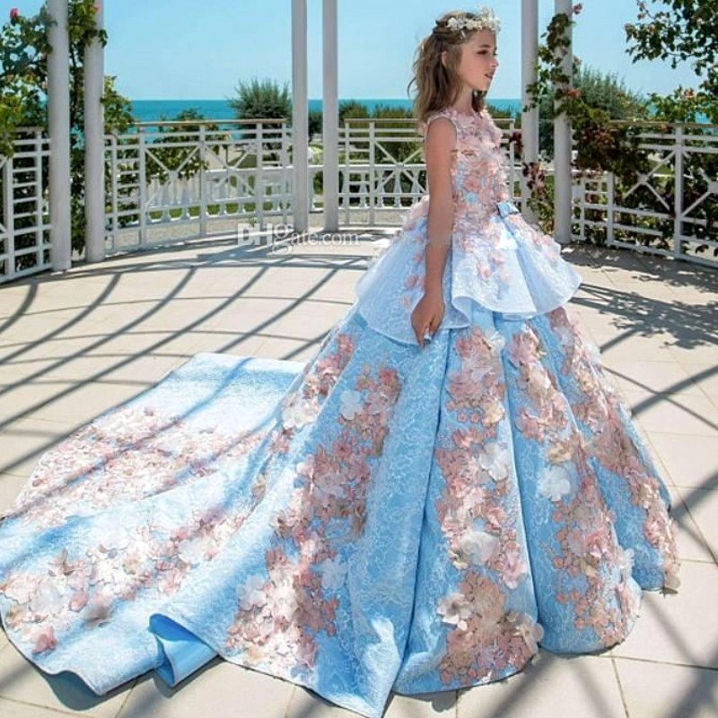 

Fascinating Princess Girls Pageant Dress Beautiful Light-Blue Full Lace Flower Girls Dresses Floral Applique Birthday Gown Red Carpet Dress, Champagne