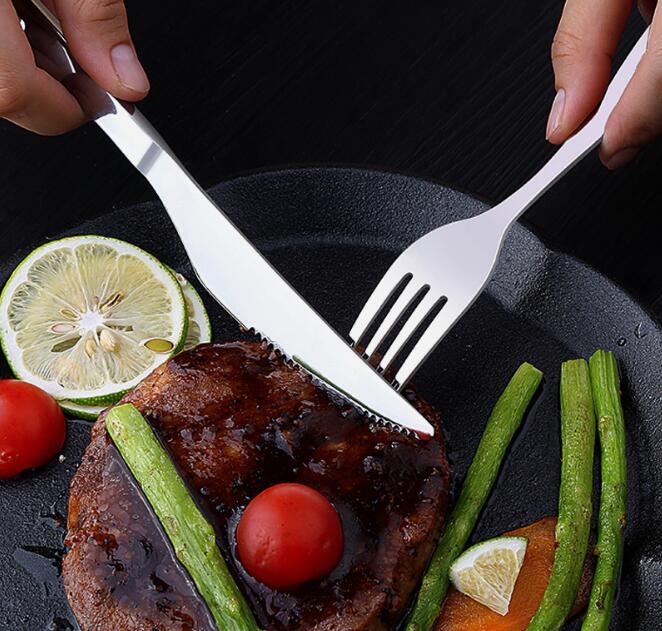 Stainless Steel Cutlery Set Knife Fork and Spoon Dinnerware Set with Gift Box Creative Christmas Gift