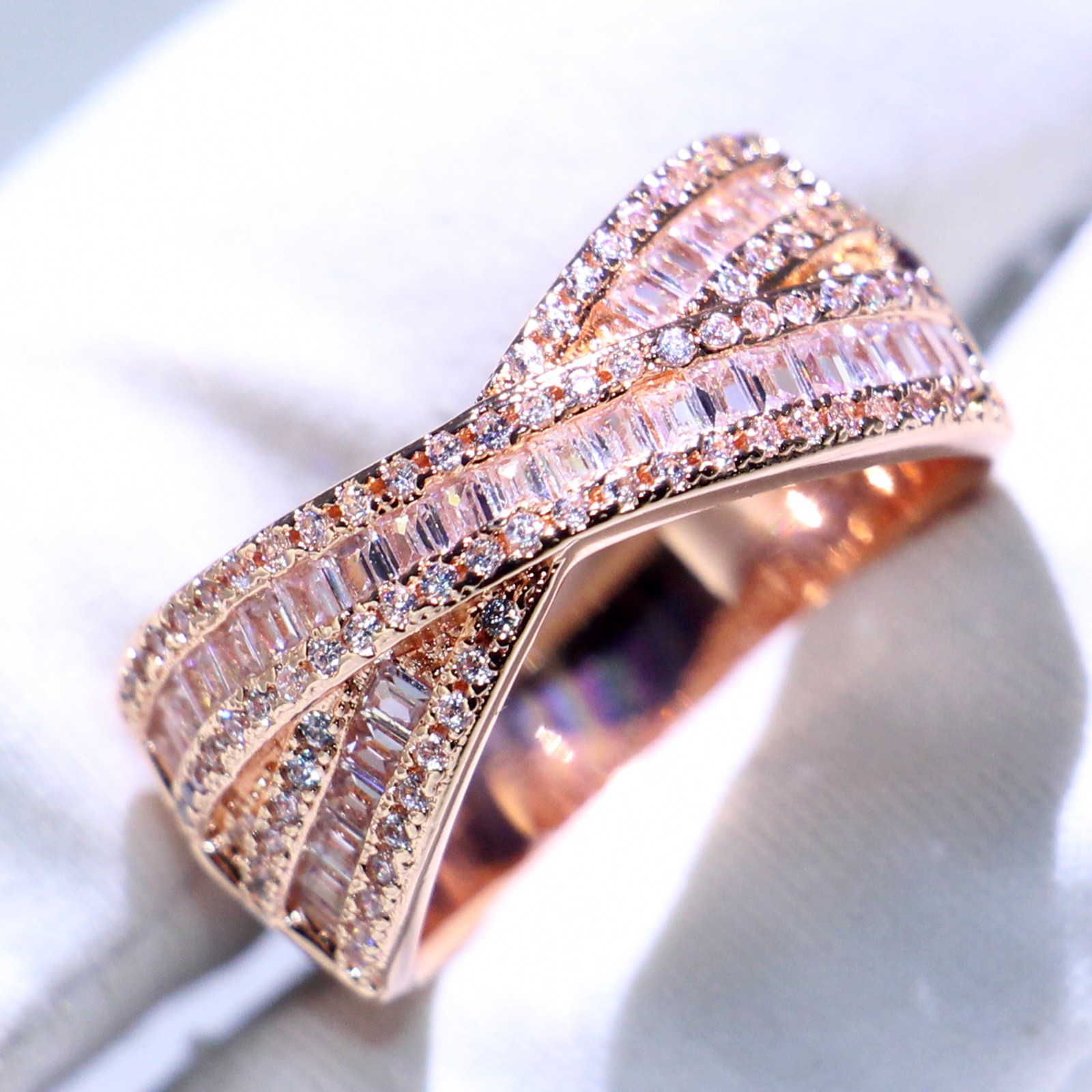urious Sterg Sier & Rose Gold Fill Princess Cut CZ Dia Wedding Cross Band Ring
