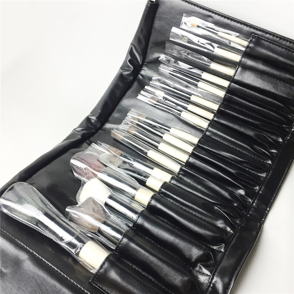 BB-SERIES 18-Brushes The Complete Brush set - Quality Wooden Handle Brush kit - Beauty Makeup Brushes Blender Tool
BB-SERIES 18-Brushes The Complete Brush set - Quality Wooden Handle Brush kit - Beauty Makeup Brushes Blender Tool