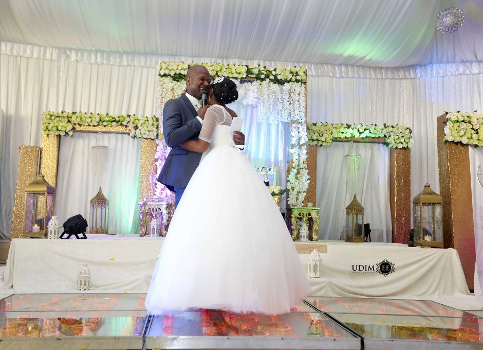 Black New African Girls Ball Gown Dresses Sleeves Sheer Neck Beaded Crystals Robe De Mariage Wedding Dress Bridal Gowns S