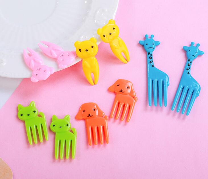 Cartoon Fruit Fork Reusable Plastic Fruit Fork Toothpicks Mini Eye Animals Fruit Fork Decorative Kitchen Tools