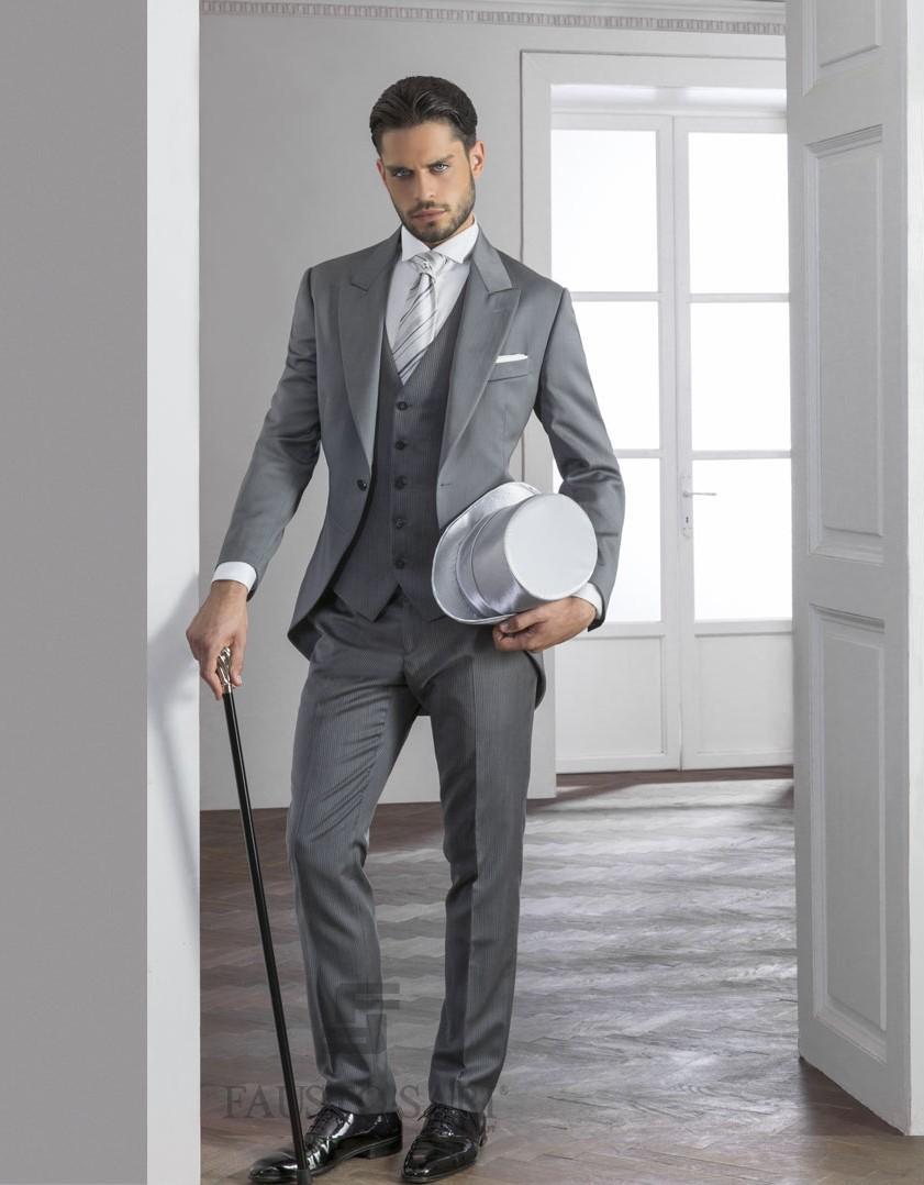 Morning Style Grey Tailcoat Groom Tuxedos Eiegant Men Wedding Wear High Quality Men Formal Prom Party Suit(Jacket+Pants+Tie+Vest) 981, Same as image
Morning Style Grey Tailcoat Groom Tuxedos Eiegant Men Wedding Wear High Quality Men Formal Prom Party Suit(Jacket+Pants+Tie+Vest) 981, Same as image