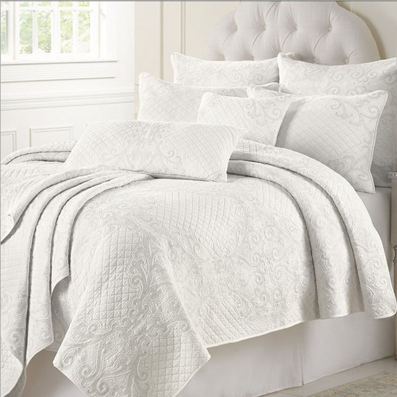 Fashion White Embroidered Cotton Quilting Bed Cover Set Air Conditioner Comforter Set 225*260cm With 2 pcs Pillow Case 50*70cm, As pic
Fashion White Embroidered Cotton Quilting Bed Cover Set Air Conditioner Comforter Set 225*260cm With 2 pcs Pillow Case 50*70cm, As pic