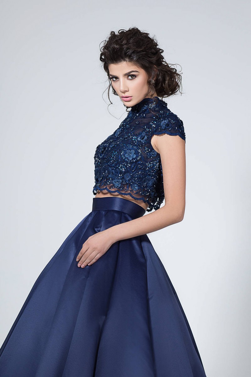 Dark Navy Two Pieces Prom Dress High Collar Embroidery Sequins Beaded Covered Button Long Evening Dresses