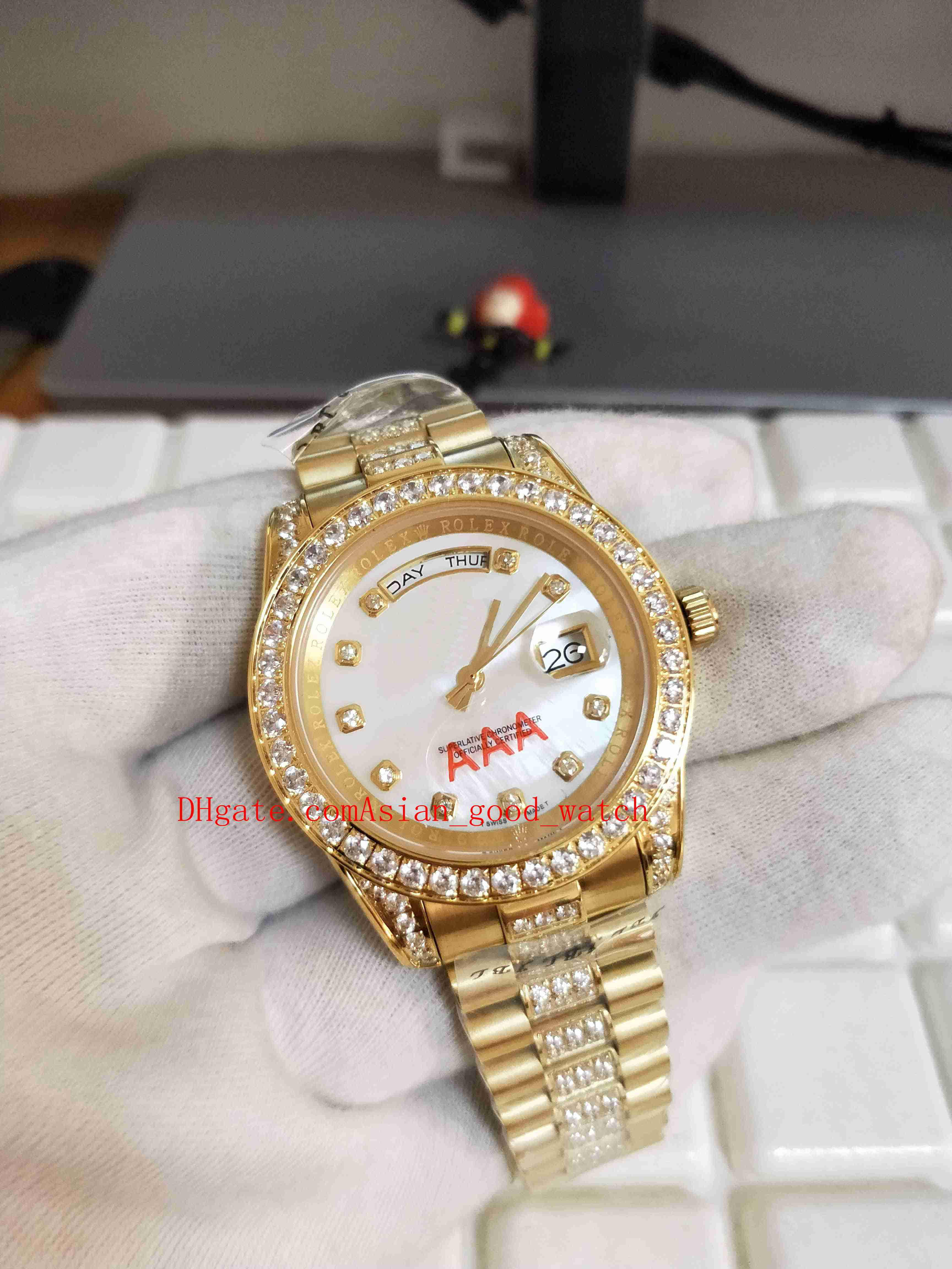 Maker Ladies watches 36MM m118388-0013 White Dial 18K Yellow Gold Diamond inlay bracelet Automatic Women's Watch Wristwatches
Maker Ladies watches 36MM m118388-0013 White Dial 18K Yellow Gold Diamond inlay bracelet Automatic Women's Watch Wristwatches