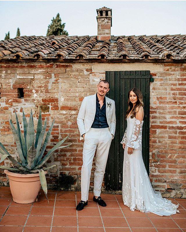 Bohemian Lace Wedding Dresses 2019 Illusion Long Sleeve Hippie Style Boho Bridal Gowns Fashion Beach Vestido De Noivas Sexy Backless Dress