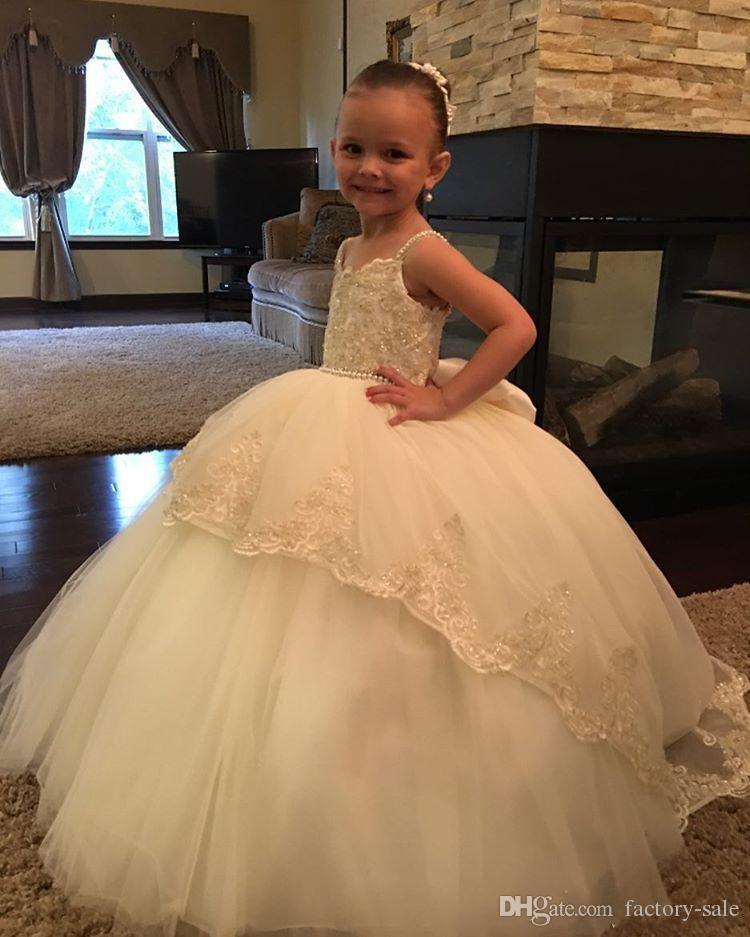 Flower Girl Dresses Vintage Wedding Party Lace Bateau Neck Chapel Train Tutu Child First Holy Communion Dress