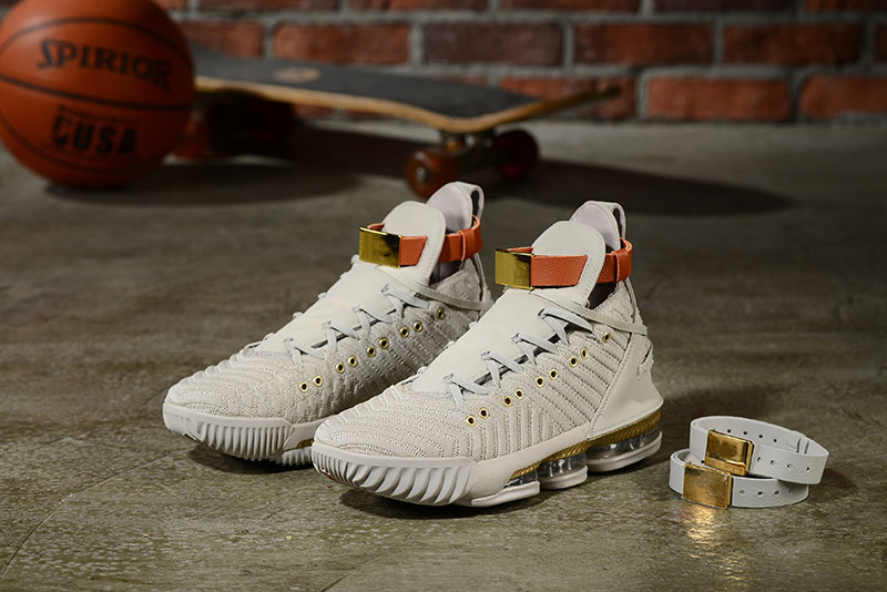 2019 New L16 HFR Men basketball shoes White Light Bone J16s Harlem Fashion Row mens sports sneaker with box
2019 New L16 HFR Men basketball shoes White Light Bone J16s Harlem Fashion Row mens sports sneaker with box