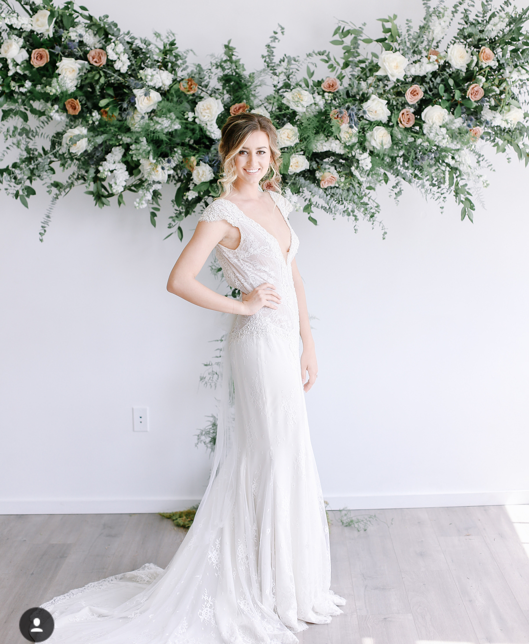 Hot Sale Summer Boho Wedding Dress Sexy Deep V Neck Full Lace Sweep Train Bridal Gowns Custom Made