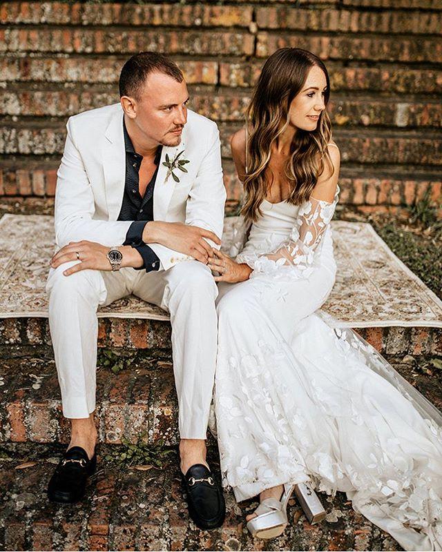 Bohemian Lace Wedding Dresses 2019 Illusion Long Sleeve Hippie Style Boho Bridal Gowns Fashion Beach Vestido De Noivas Sexy Backless Dress