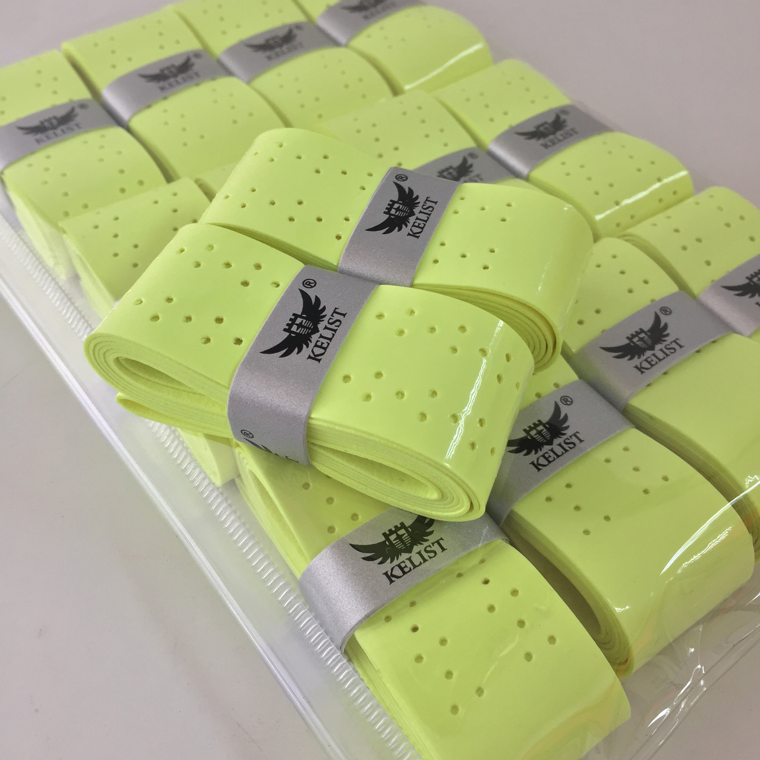 Brand New Racket Grip Anti Slip Perforated Super Absorbent Tennis Overgrip Badminton Overgrip Pickleball Overgrip,12Pcs/Pack, Pink
Brand New Racket Grip Anti Slip Perforated Super Absorbent Tennis Overgrip Badminton Overgrip Pickleball Overgrip,12Pcs/Pack, Pink