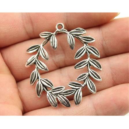 WYSIWYG 3pcs 41*36mm Fashion 2 Colors Antique Silver, Antique Bronze Color Branch Circle Charms
WYSIWYG 3pcs 41*36mm Fashion 2 Colors Antique Silver, Antique Bronze Color Branch Circle Charms