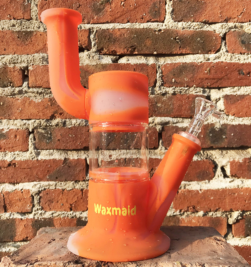 Glass Pipe Silicone Bong Waxmaid New Robo 9 Inch Smoking Dab Rig Oil Rig with Magnet for Lighter Wholesale
Glass Pipe Silicone Bong Waxmaid New Robo 9 Inch Smoking Dab Rig Oil Rig with Magnet for Lighter Wholesale