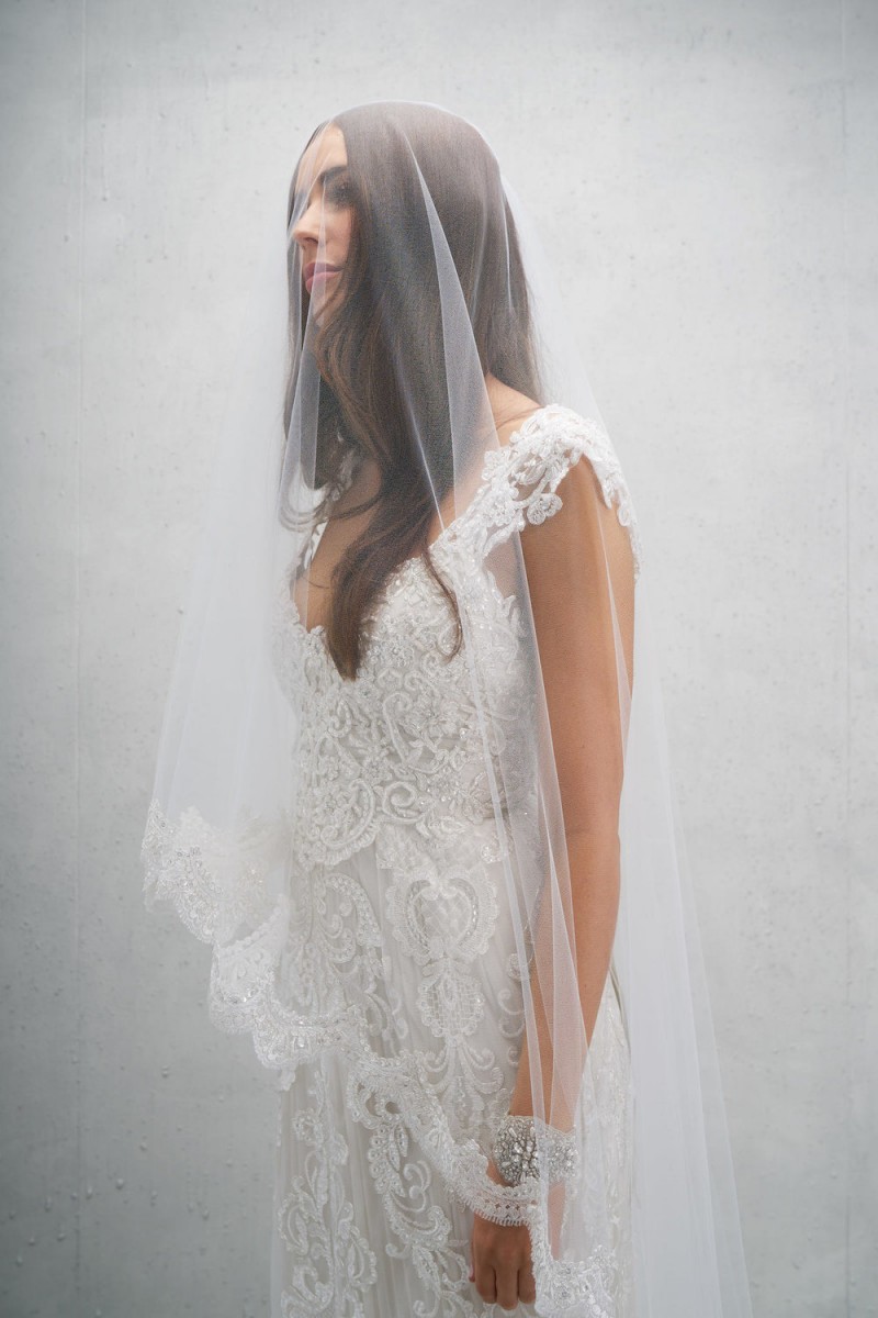 Pure Handmade Wedding Veils Three Meters Long Lace Applique Sequins Two Layers Tulle Cathedral Length Bridal Veil